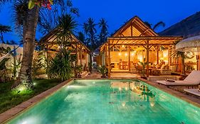 Villa Burung Gili Air Authentic 3-Bedroom Bamboo Villa With Private Pool